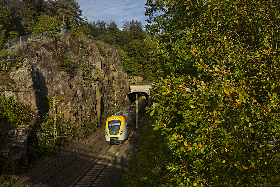 Pendeltåg nära Gotaleden